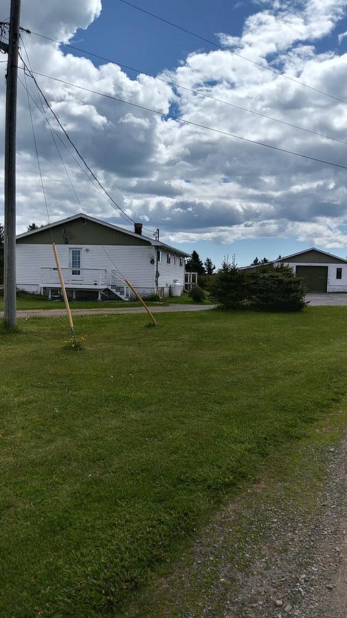 Moore'S Specialties Fundy Bay House Rental Gardner Creek Экстерьер фото